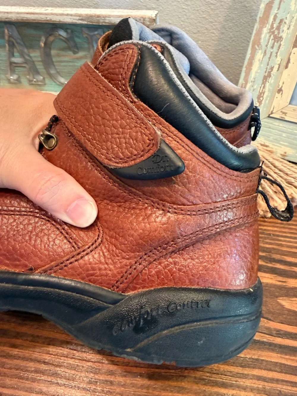 Dr. COMFORT Ranger 9420 Brown Leather Diabetic Hiking Boots Men's Size 8